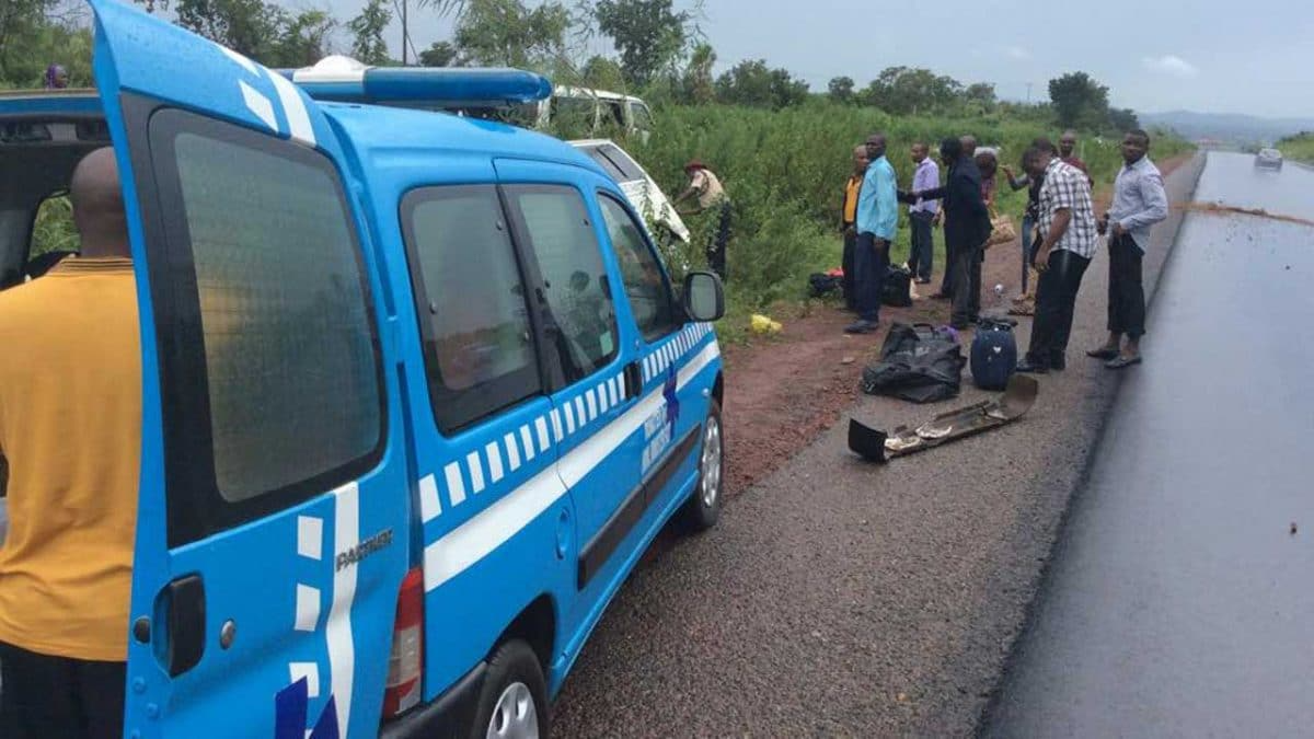 FRSC-at-an-accident-scene.png