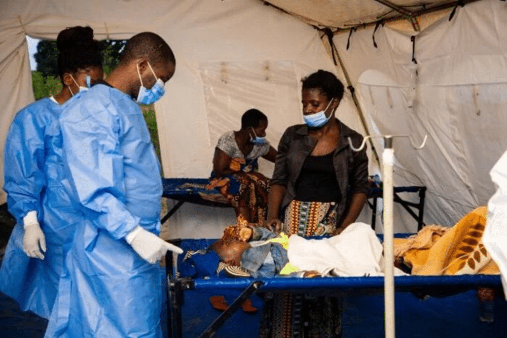 cholera-camp-in-Malawi-Photo-courtesy-of-UNICEF-Malawi-700x466-1-1000x666-1.png