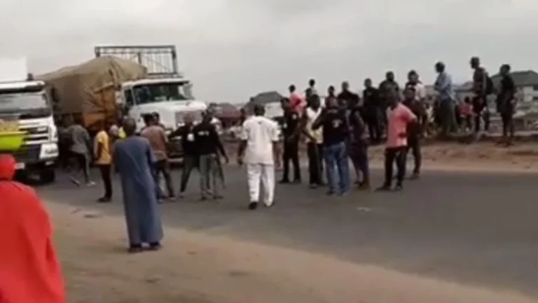 Protesters-Block-Onitsha.webp.webp