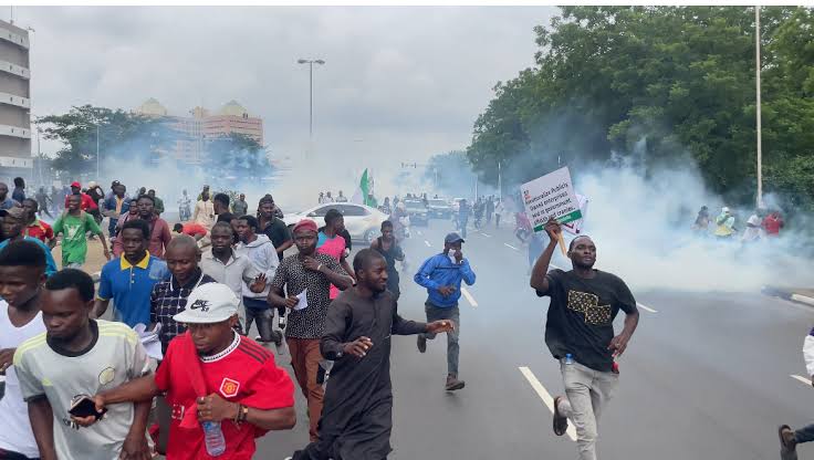 Protesters-fire-tear-gas.jpeg