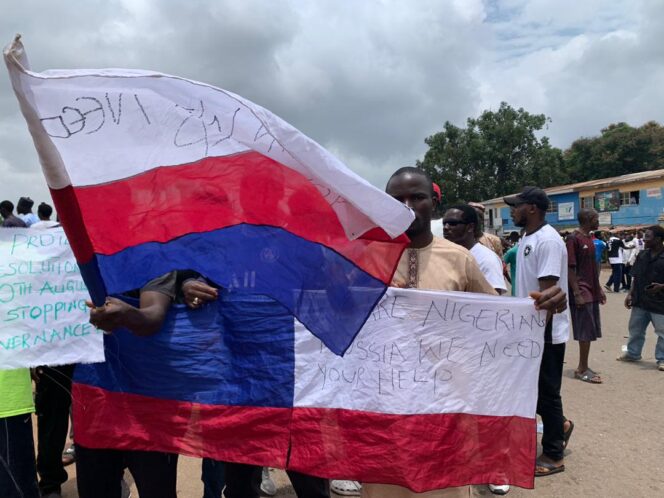 russian-flags-in-nigeria.jpeg